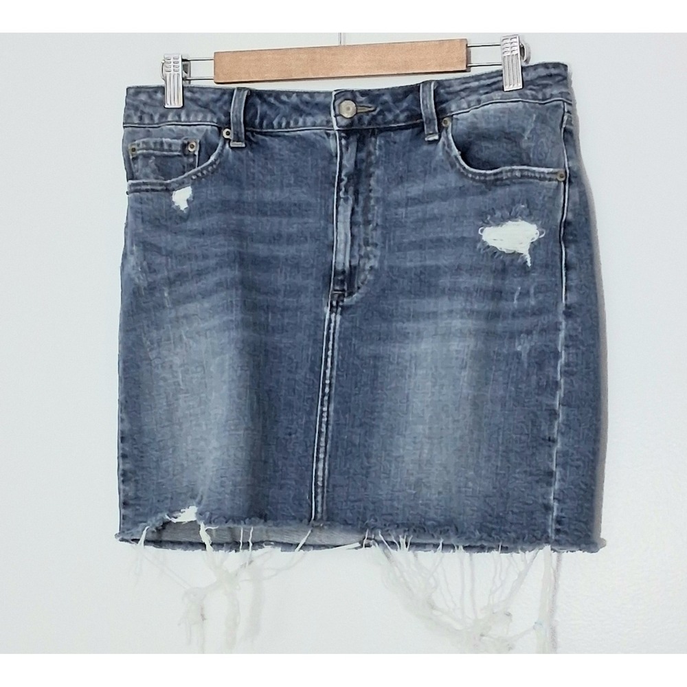 Pistola‎ Denim Mini Skirt Women's Size 31 Blue Medium Wash Distressed Raw Hem
